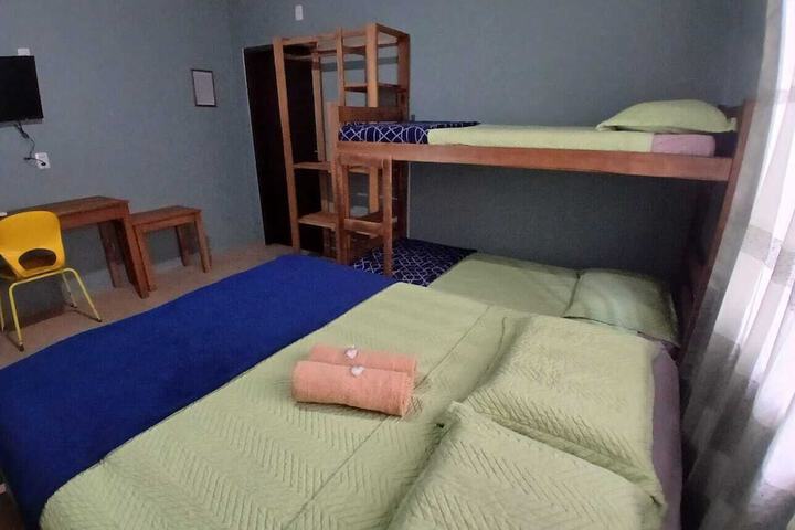 Room 28 of 61