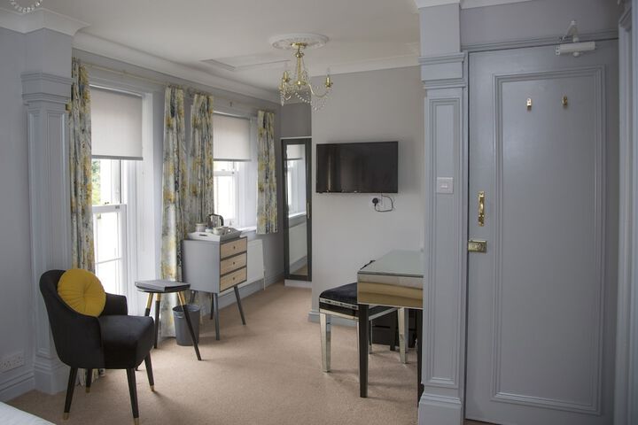 Room 8 of 54