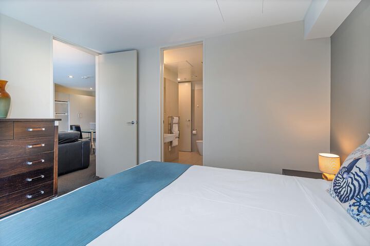 Room 3 of 153