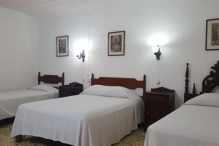 Guest room