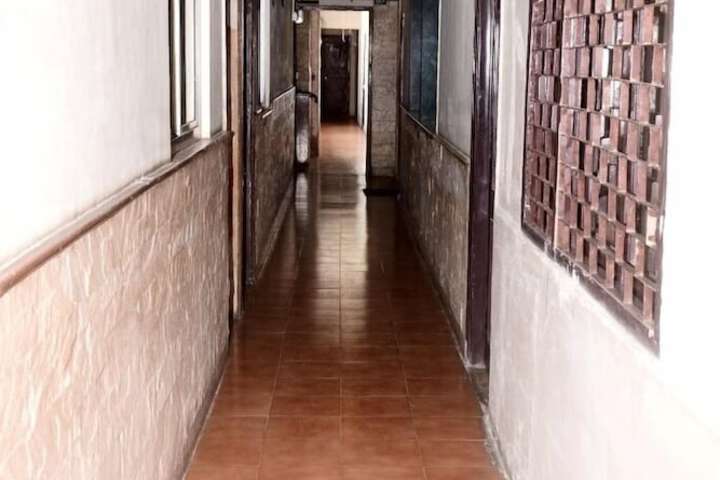 Ballroom/Hall 18 of 20