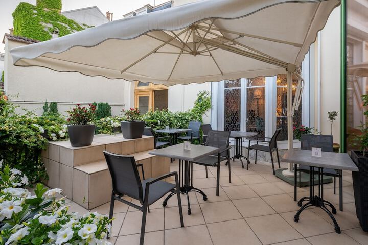 Terrace/Patio 58 of 59