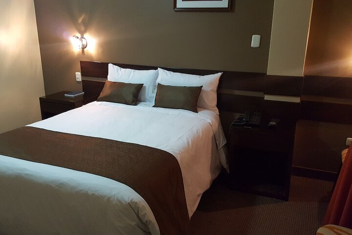 Room 9 of 17