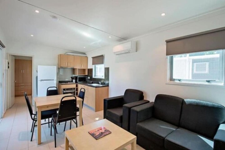 Room 6 of 72