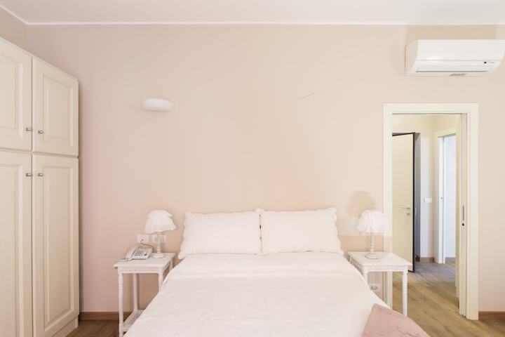 Room 29 of 189