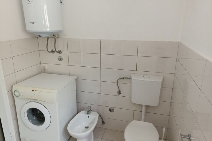 Room 95 of 117