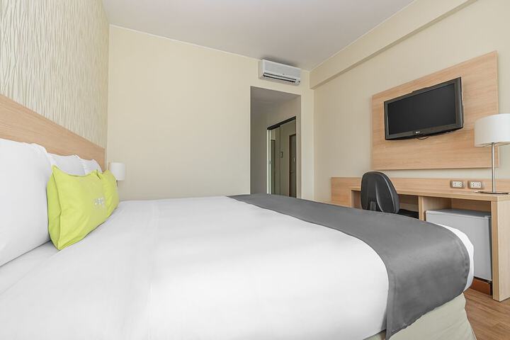 Room 5 of 24