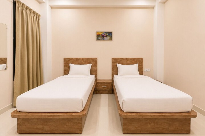Room 5 of 35