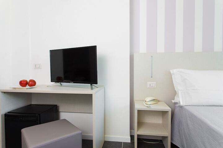 Room 10 of 44