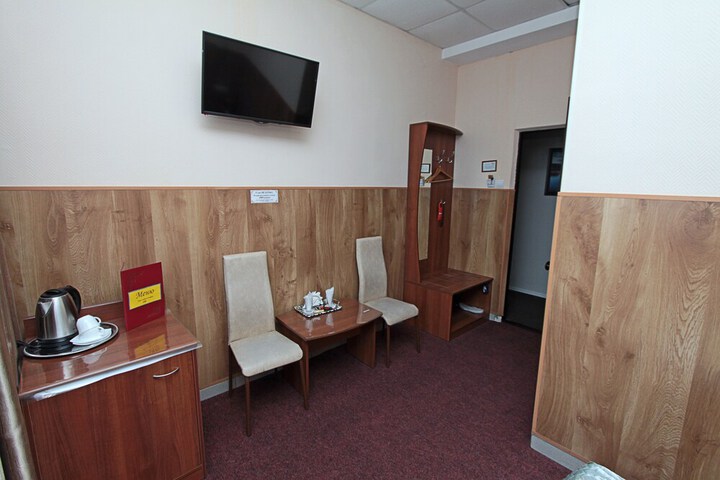 Room 17 of 62
