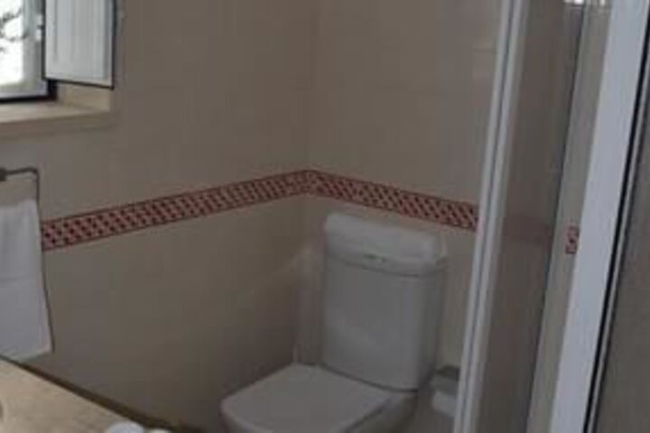 Room 7 of 28