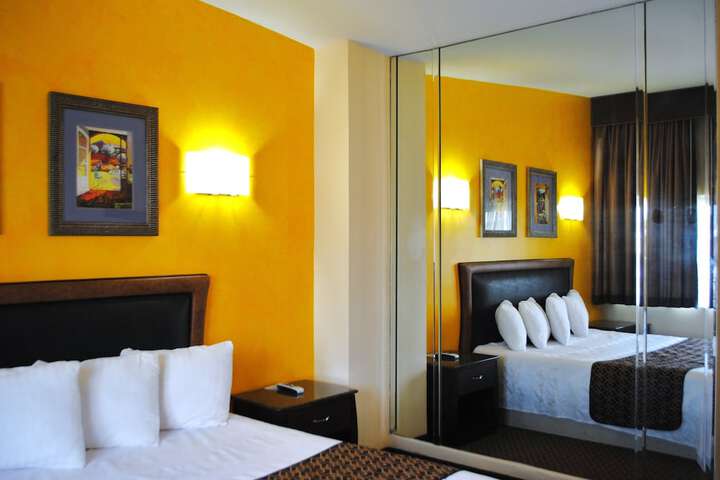 Room 12 of 21