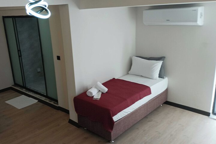 Room 8 of 54