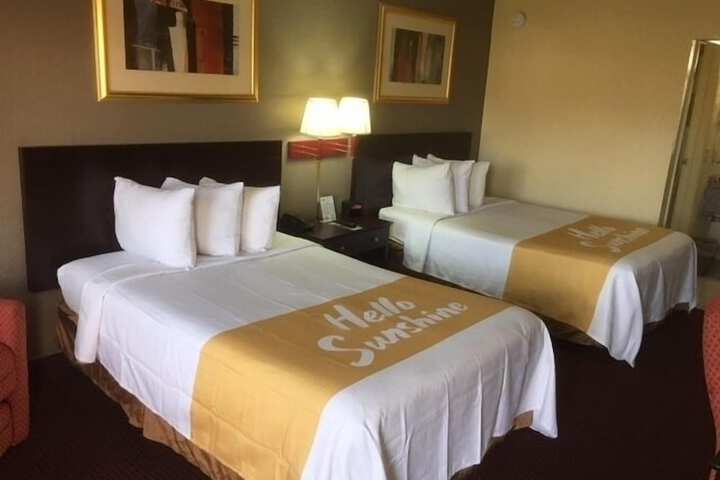 Room 4 of 22