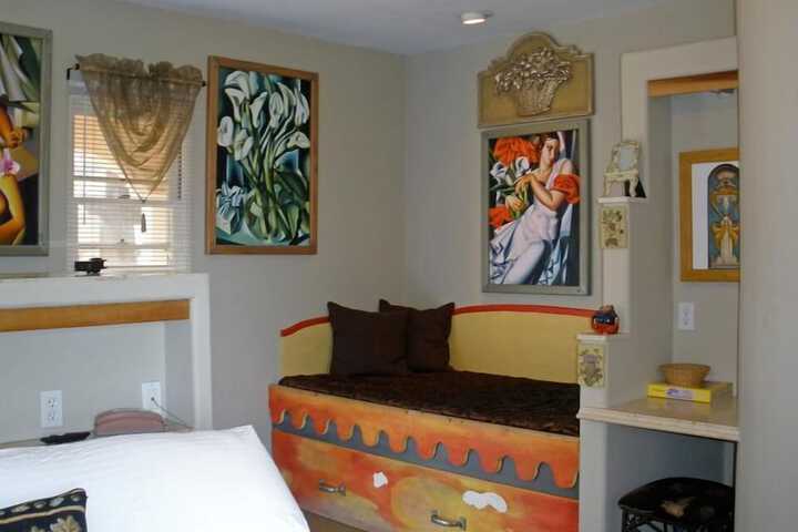 Room 36 of 83