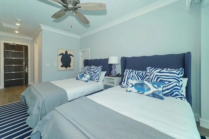Room 3 of 11