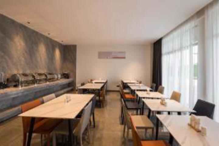 Asakusa Holiday Inn