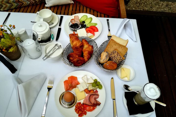 Breakfast/Coffee Service 43 of 59