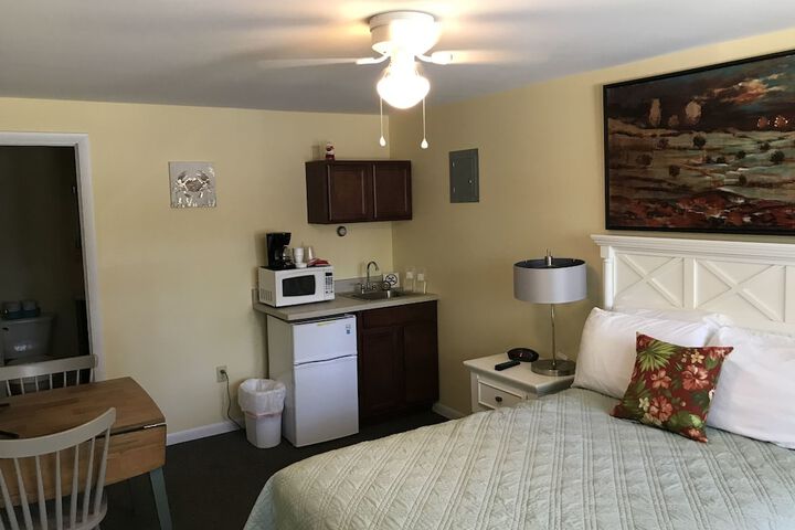 Room 8 of 31