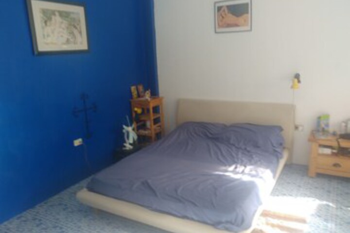 Room 19 of 25