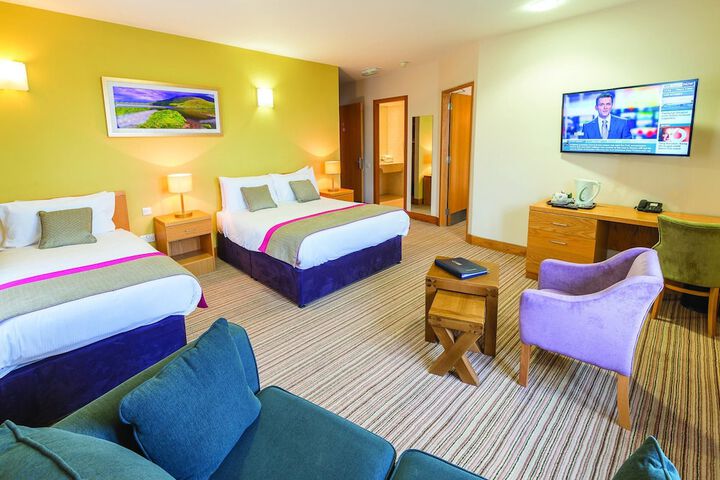 Room 4 of 30