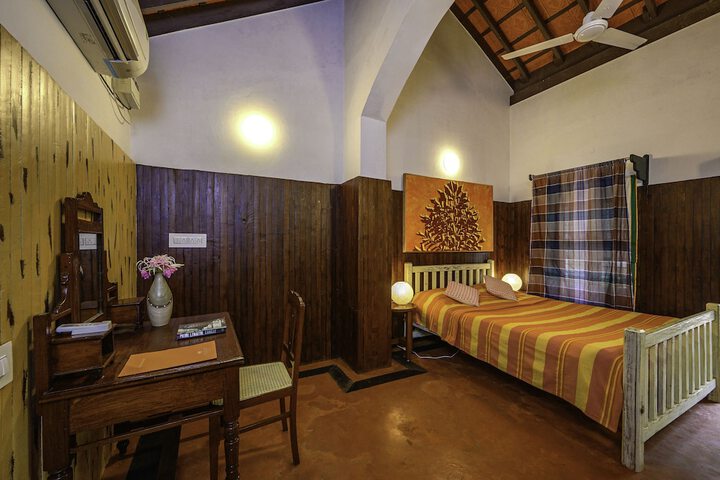 Room 14 of 37