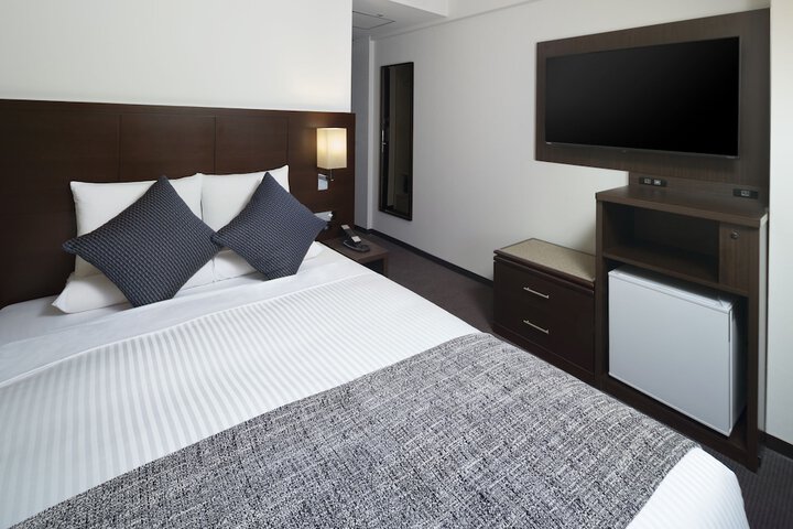 Room 7 of 49