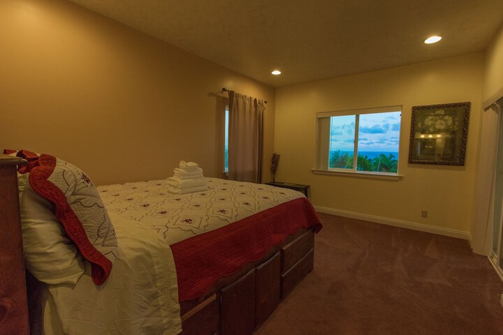 Room 16 of 33