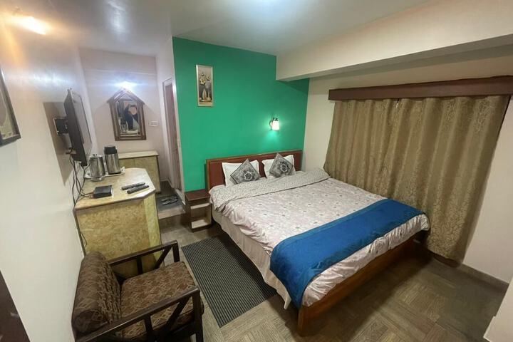 Room 4 of 29