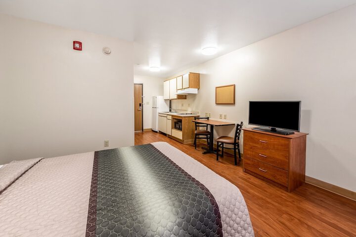 Studio Double Bed Accessible (15 of 23)