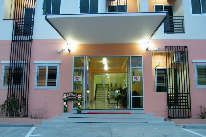Hotel 33 of 40