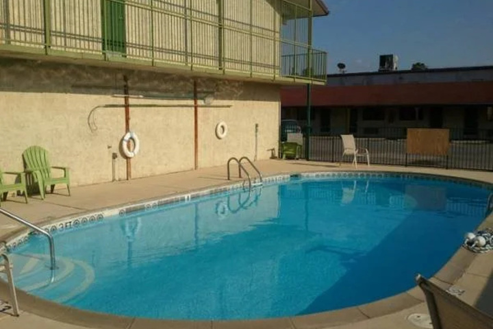 Pool 7 of 8