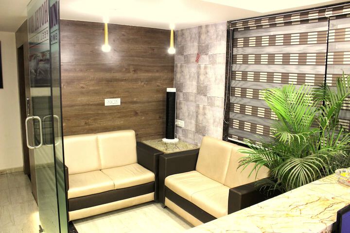 Hotel Interior 6 of 28