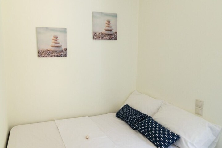 Room 7 of 31