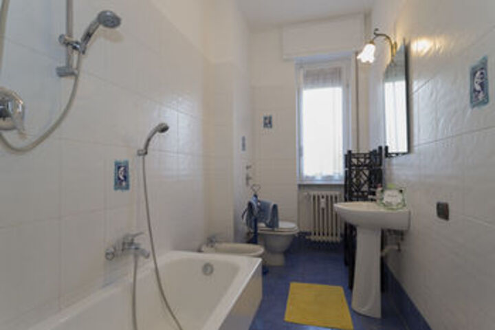 Room 19 of 320
