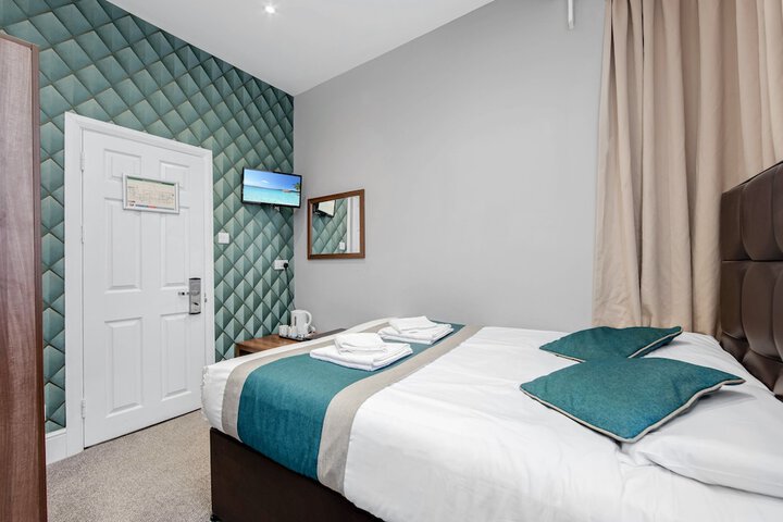 Room 20 of 44