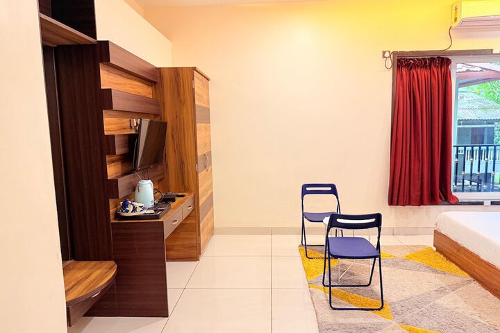Room 30 of 46