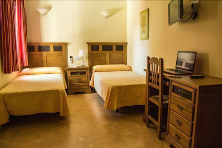 Room 6 of 29