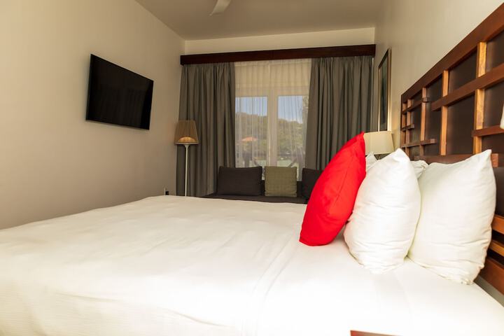 Room 15 of 44
