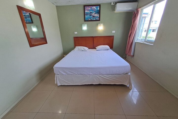 Room 8 of 24