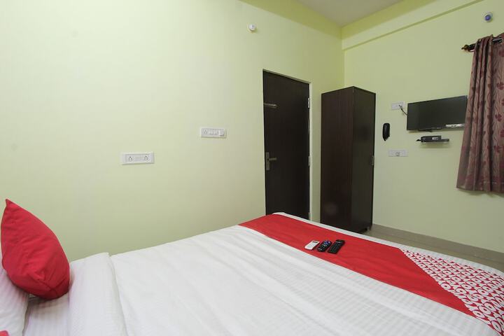 Room 6 of 24