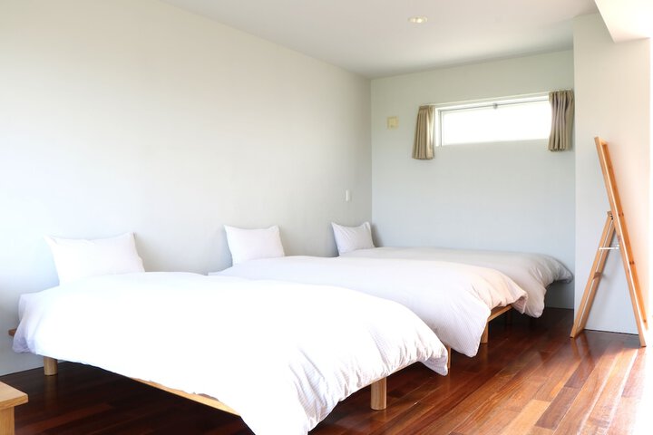 Room 15 of 27