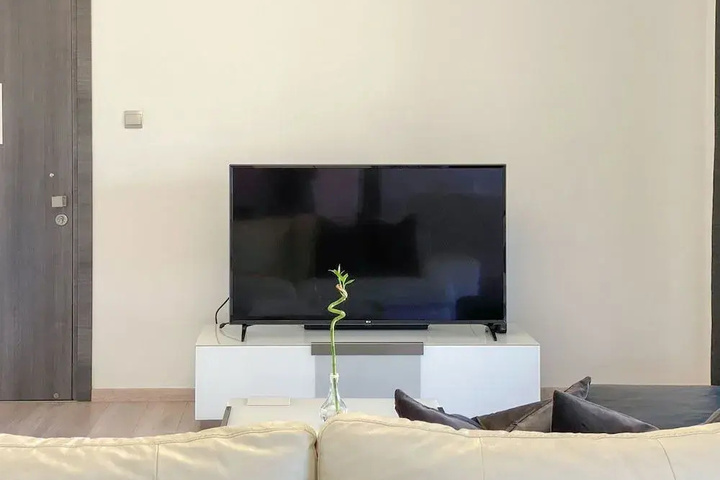 Room 2 of 15