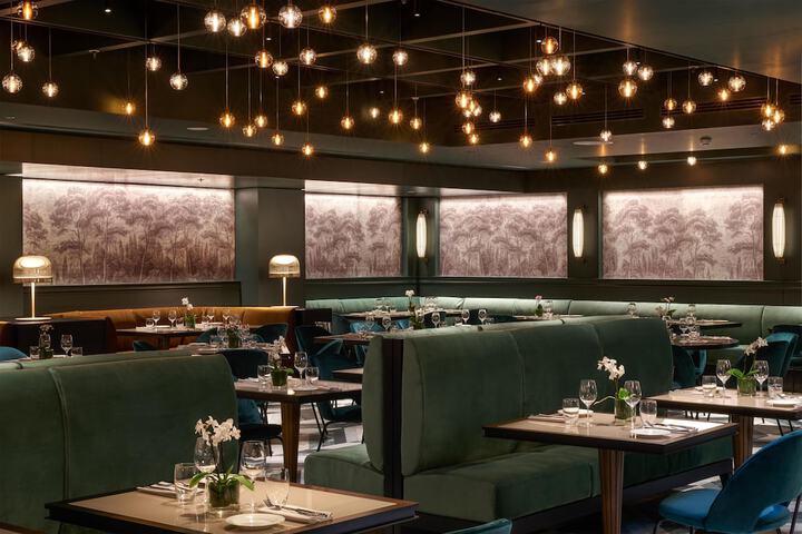 Dining 107 of 147