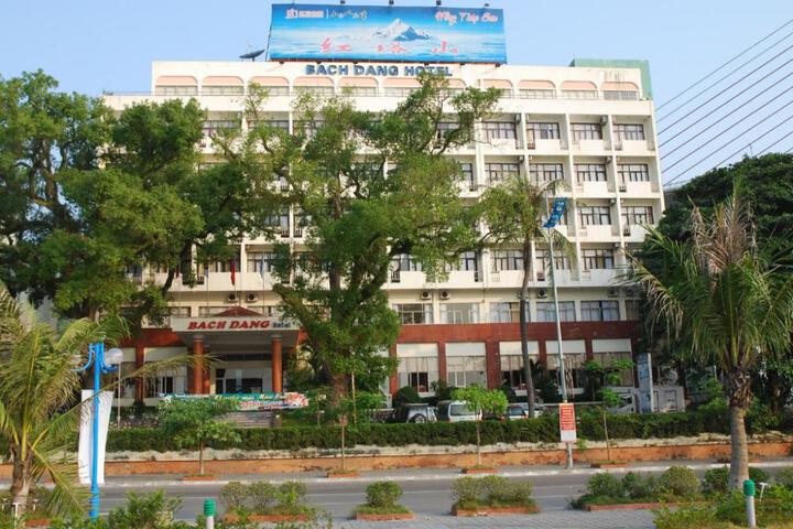 Bach Dang Hotel