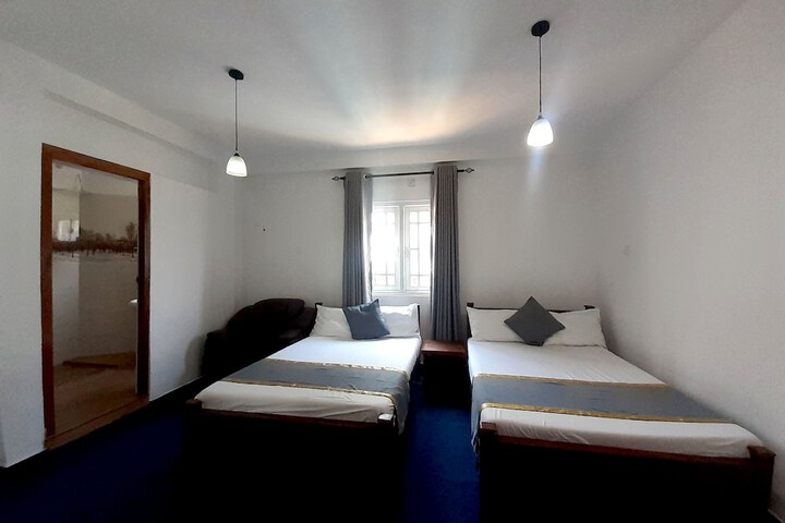 Room 2 of 16
