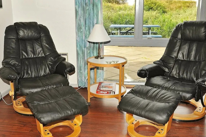 Cosy Holiday Home in Henne With Swimming Pool