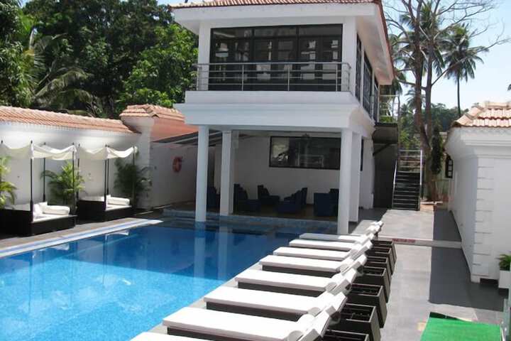 Pool 39 of 49