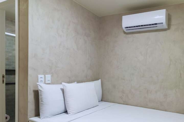 Room 35 of 61