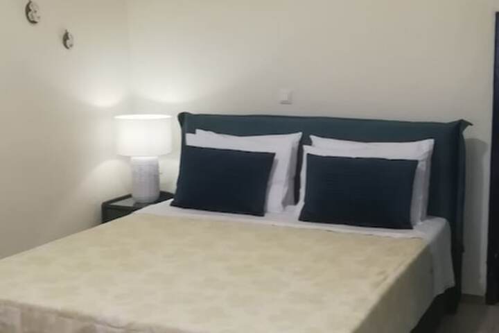 Room 9 of 78